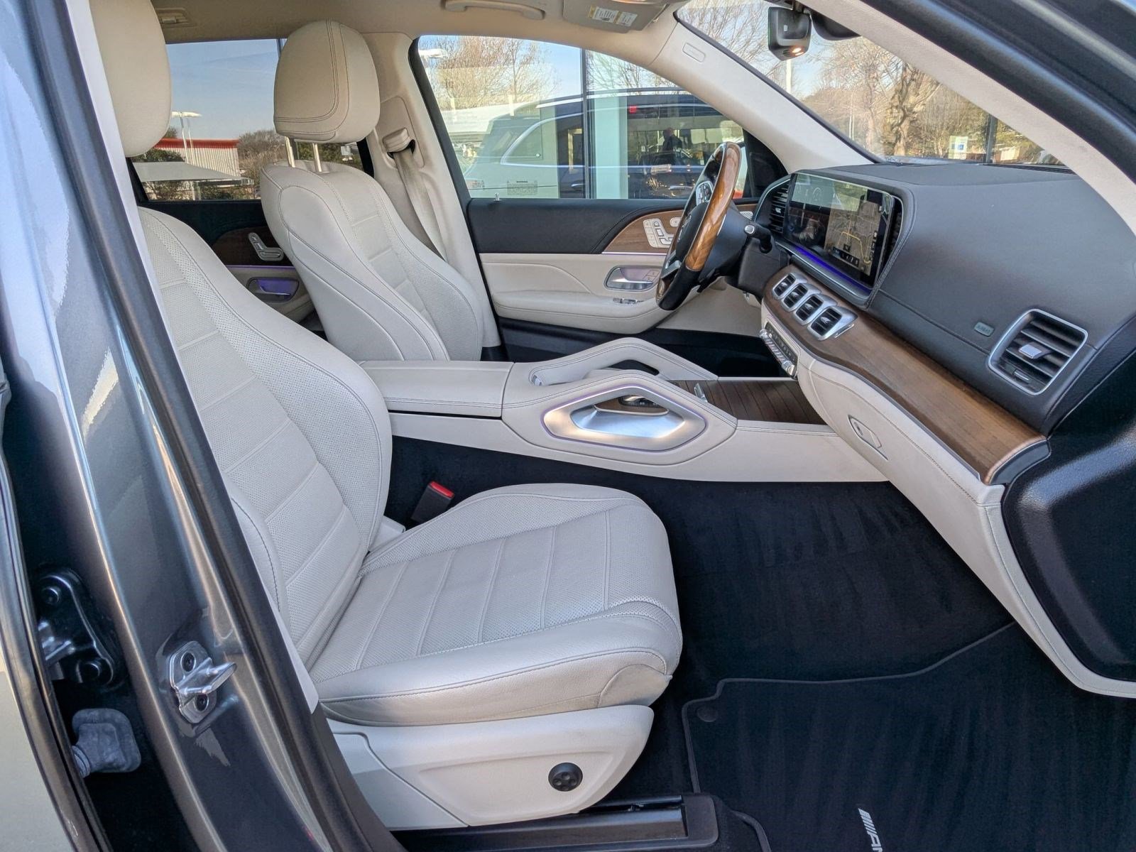 Used 2022 Mercedes-Benz GLS 450 4MATIC image 24