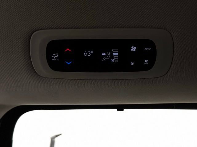 Used 2022 Chrysler Pacifica Touring-L image 23