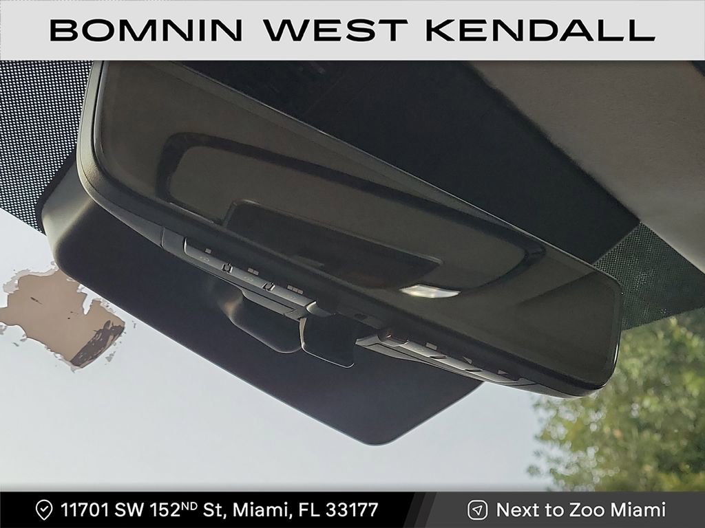 Used 2024 Hyundai Palisade Calligraphy image 24