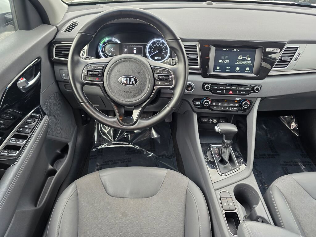 Used 2019 Kia Niro EX image 2