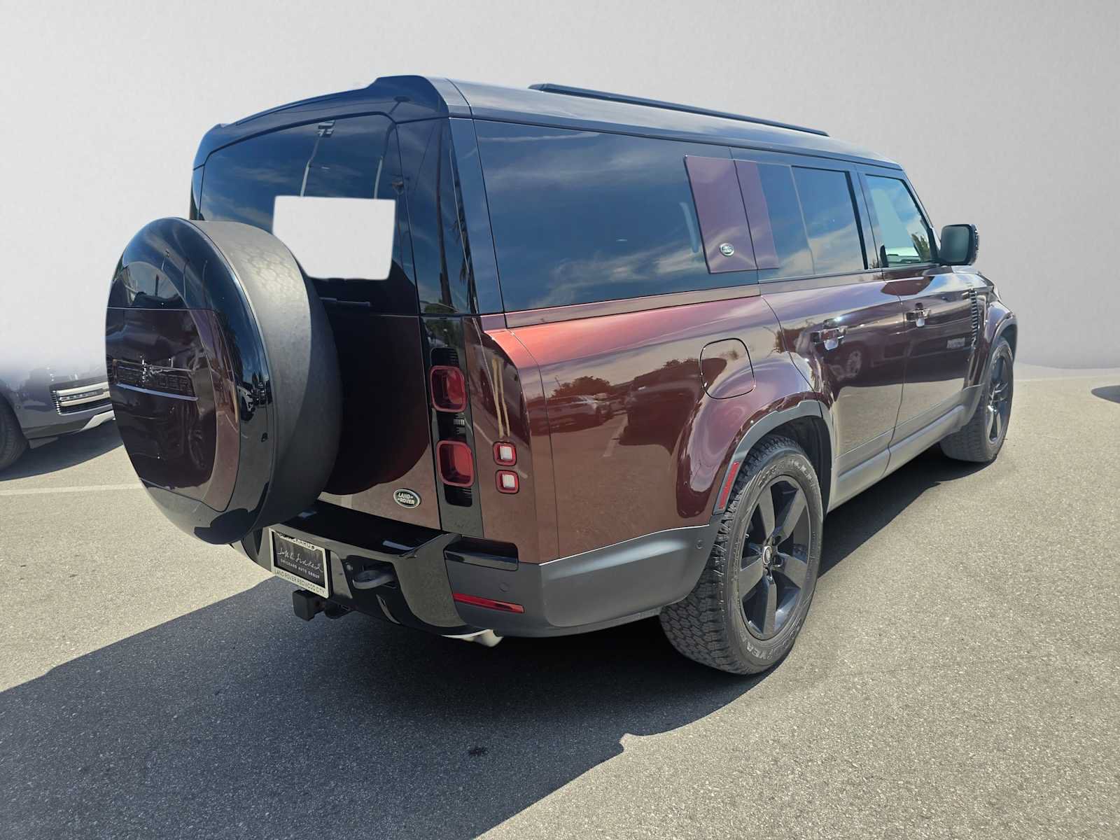 Used 2023 Land Rover Defender 130 SE AWD/4WD image 5