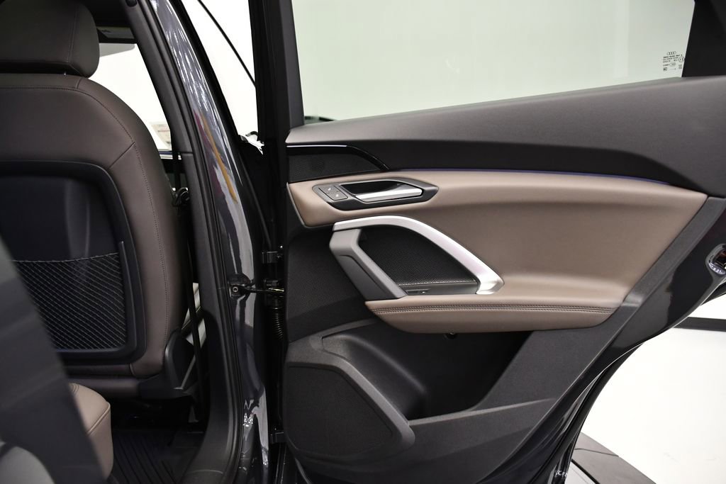 Used 2025 Audi Q5 Premium w/ Convenience Package image 48