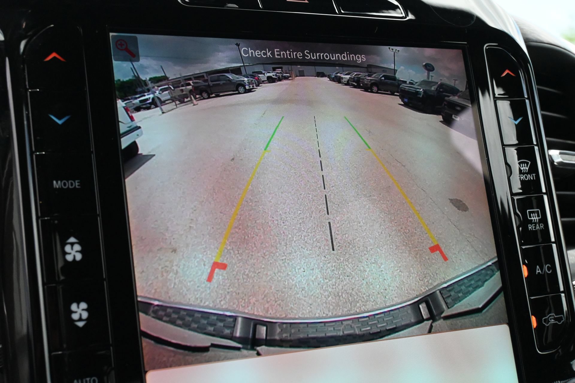 Used 2026 RAM 1500 Laramie AWD/4WD image 12