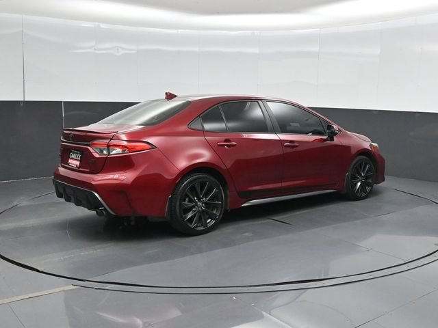 Used 2024 Toyota Corolla SE FWD image 3