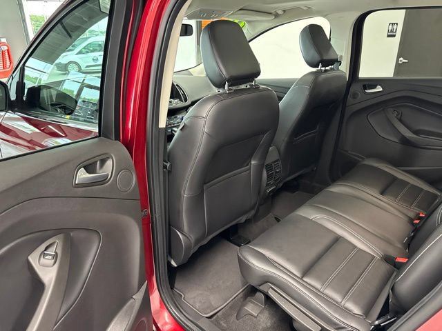 Used 2019 Ford Escape Titanium AWD/4WD image 24