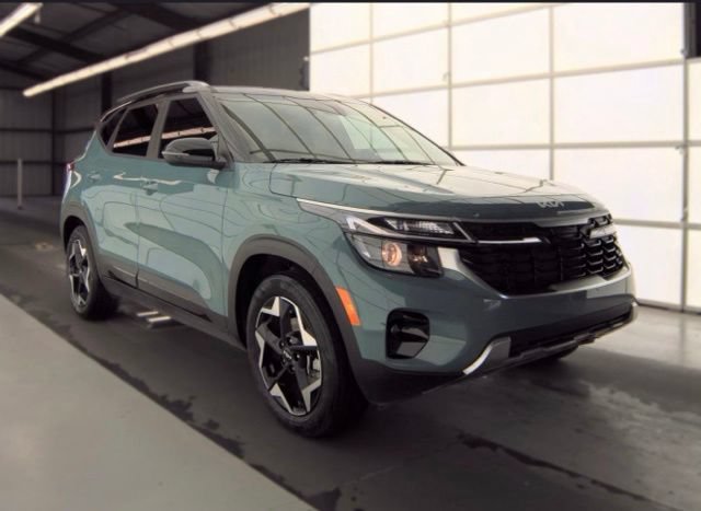 Certified 2026 Kia Seltos S FWD image 3