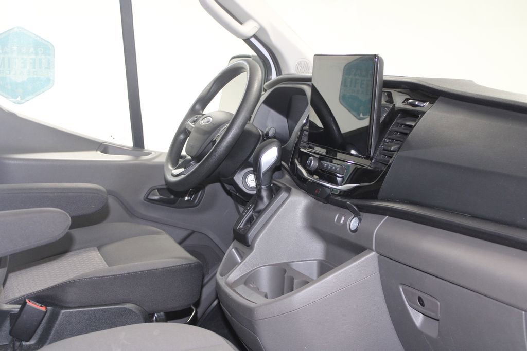 Used 2023 Ford Transit 350 XLT image 28