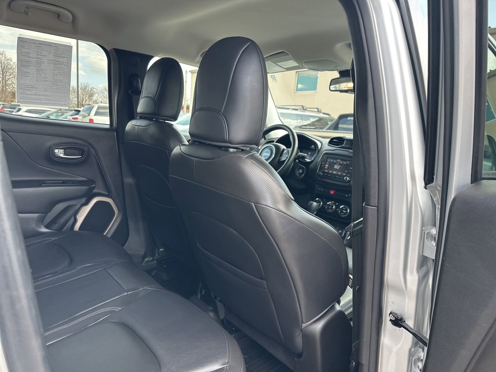 Used 2016 Jeep Renegade Limited AWD/4WD image 28