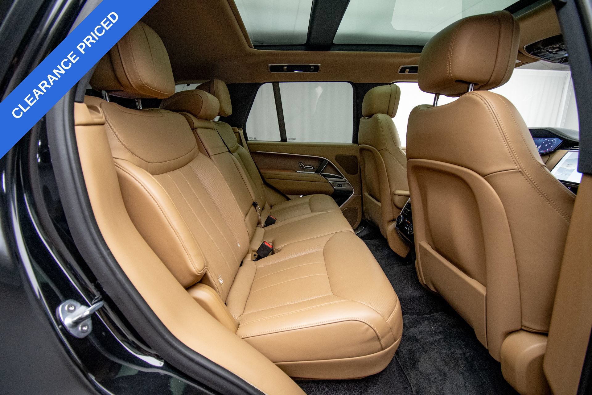 Used 2023 Land Rover Range Rover SE AWD/4WD image 14
