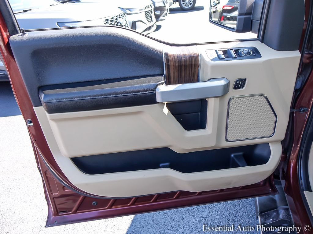 Used 2015 Ford F150 Lariat w/ Equipment Group 502A Luxury AWD/4WD image 21