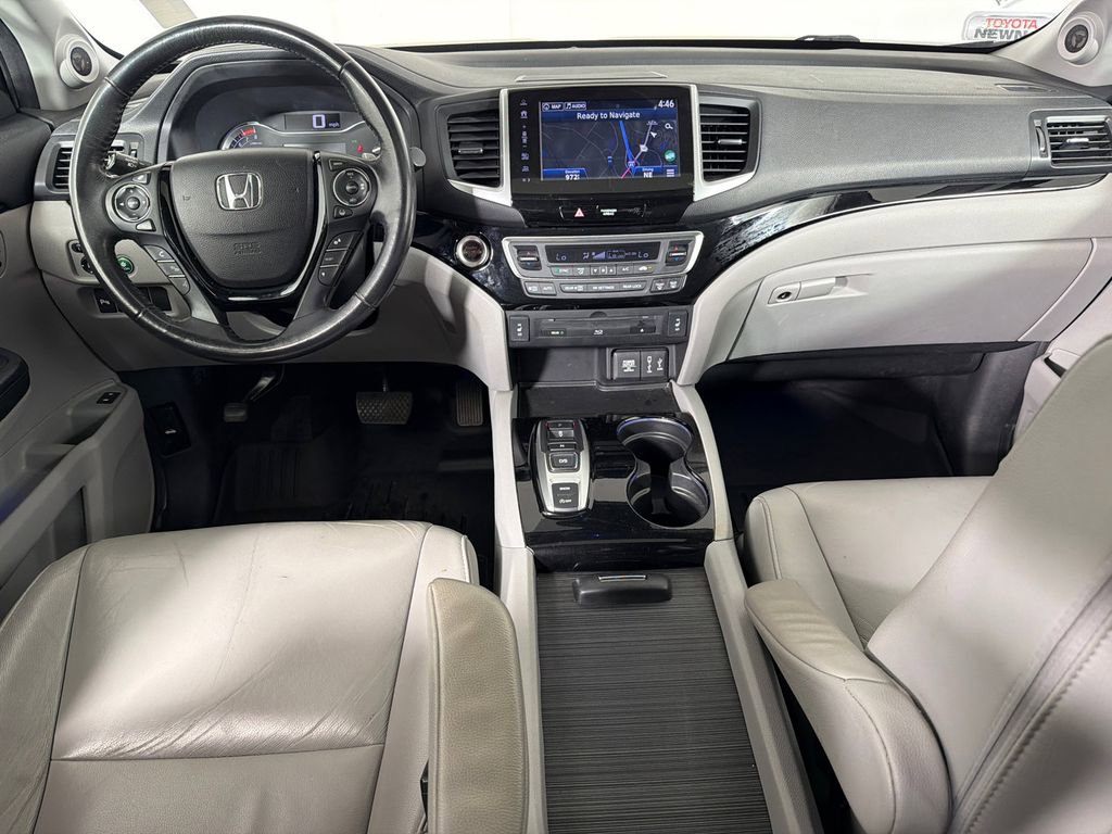 Used 2017 Honda Pilot Touring image 26