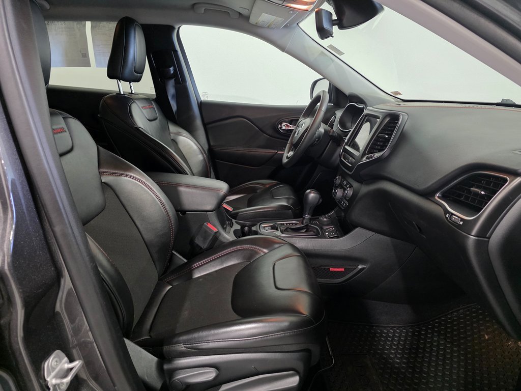 Used 2022 Jeep Cherokee Trailhawk w/ Trailer Tow Group image 24