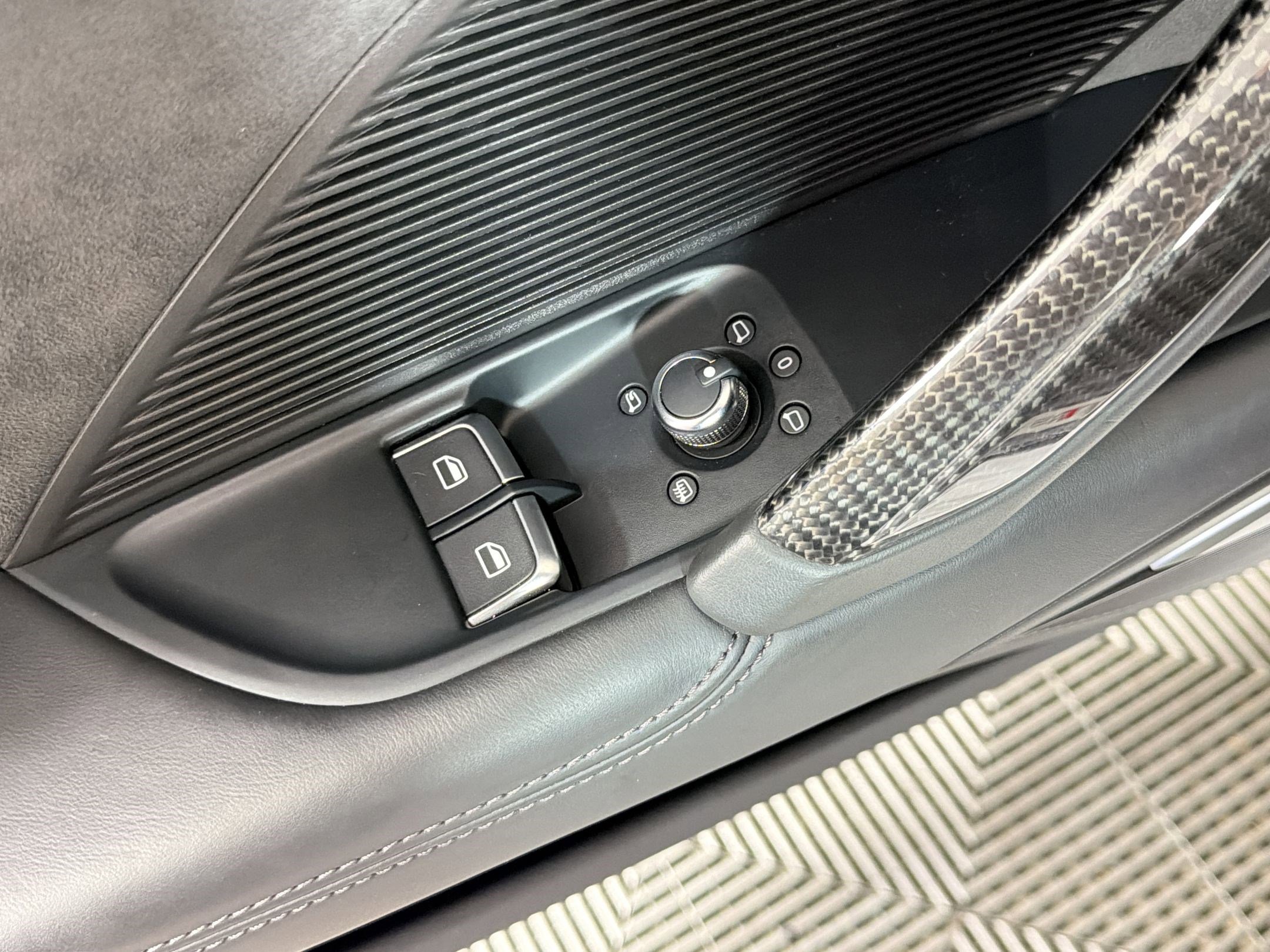 Used 2019 Audi TT RS image 20