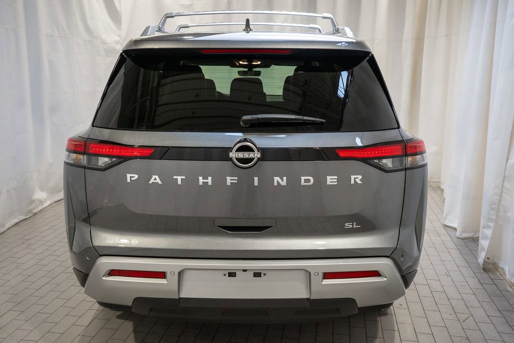 New 2025 Nissan Pathfinder SL image 5