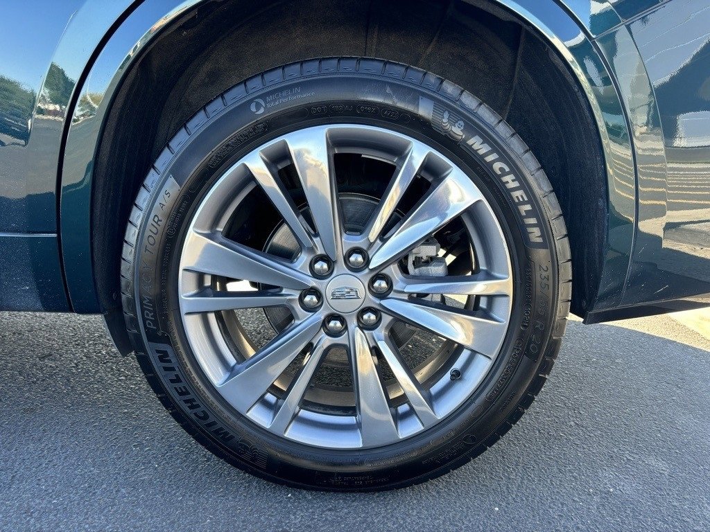 Used 2024 Cadillac XT6 Premium Luxury image 5