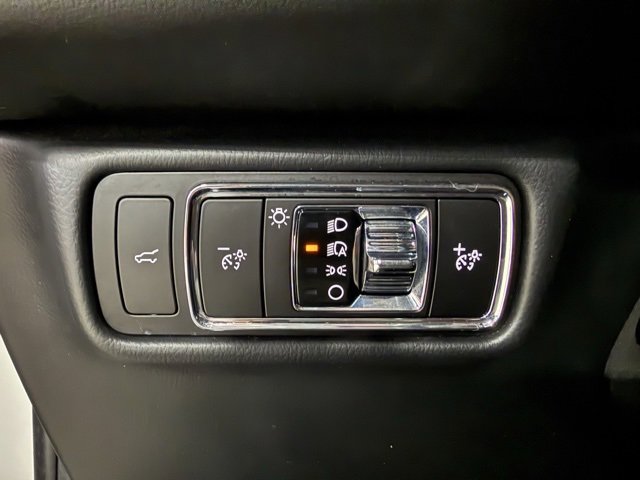 Used 2023 Lincoln Aviator Reserve image 16