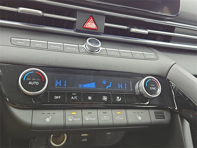 New 2025 Hyundai Elantra SEL image 14
