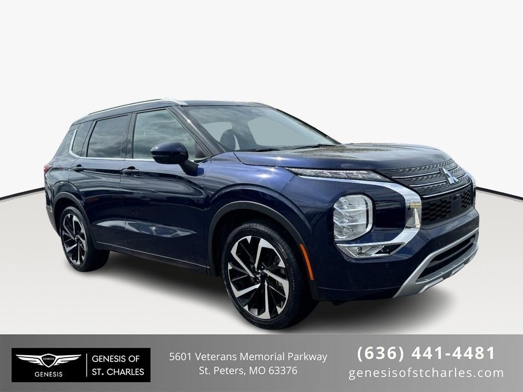 Used 2022 Mitsubishi Outlander SEL image 1