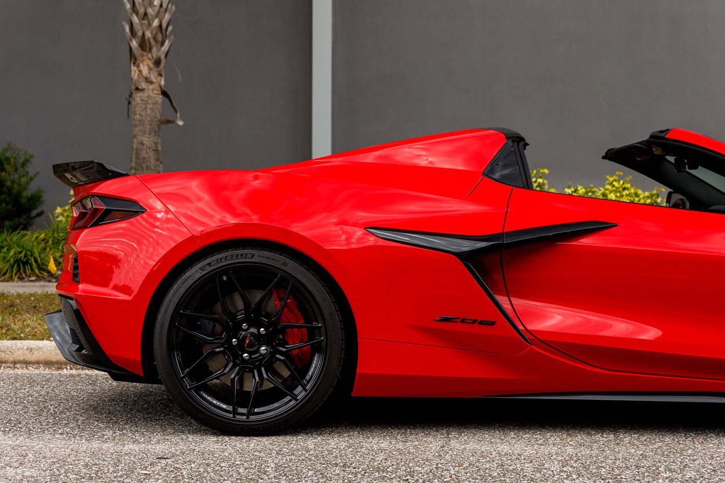 Used 2025 Chevrolet Corvette Z06 image 8