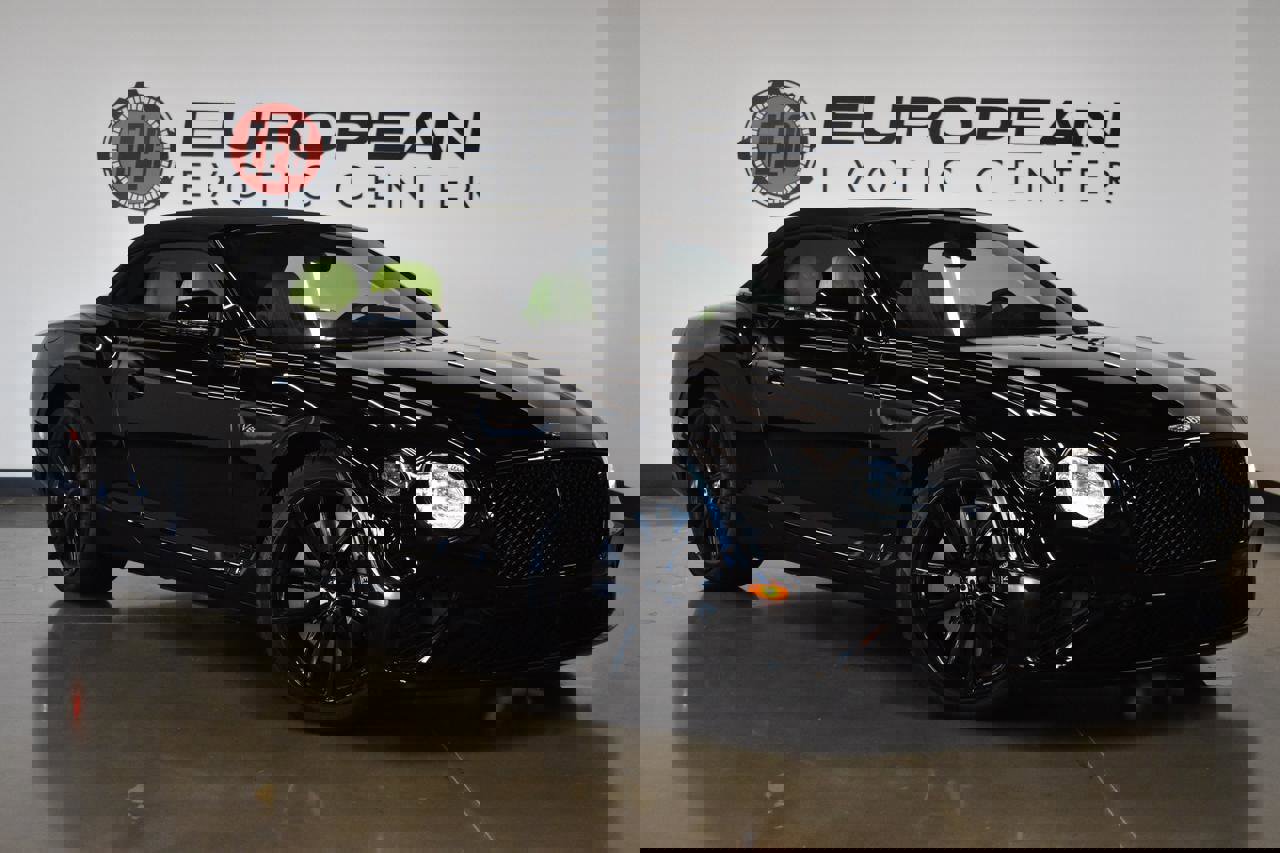 Used 2021 Bentley Continental GT image 3