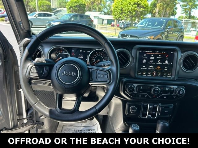 Used 2022 Jeep Gladiator Sport AWD/4WD image 17