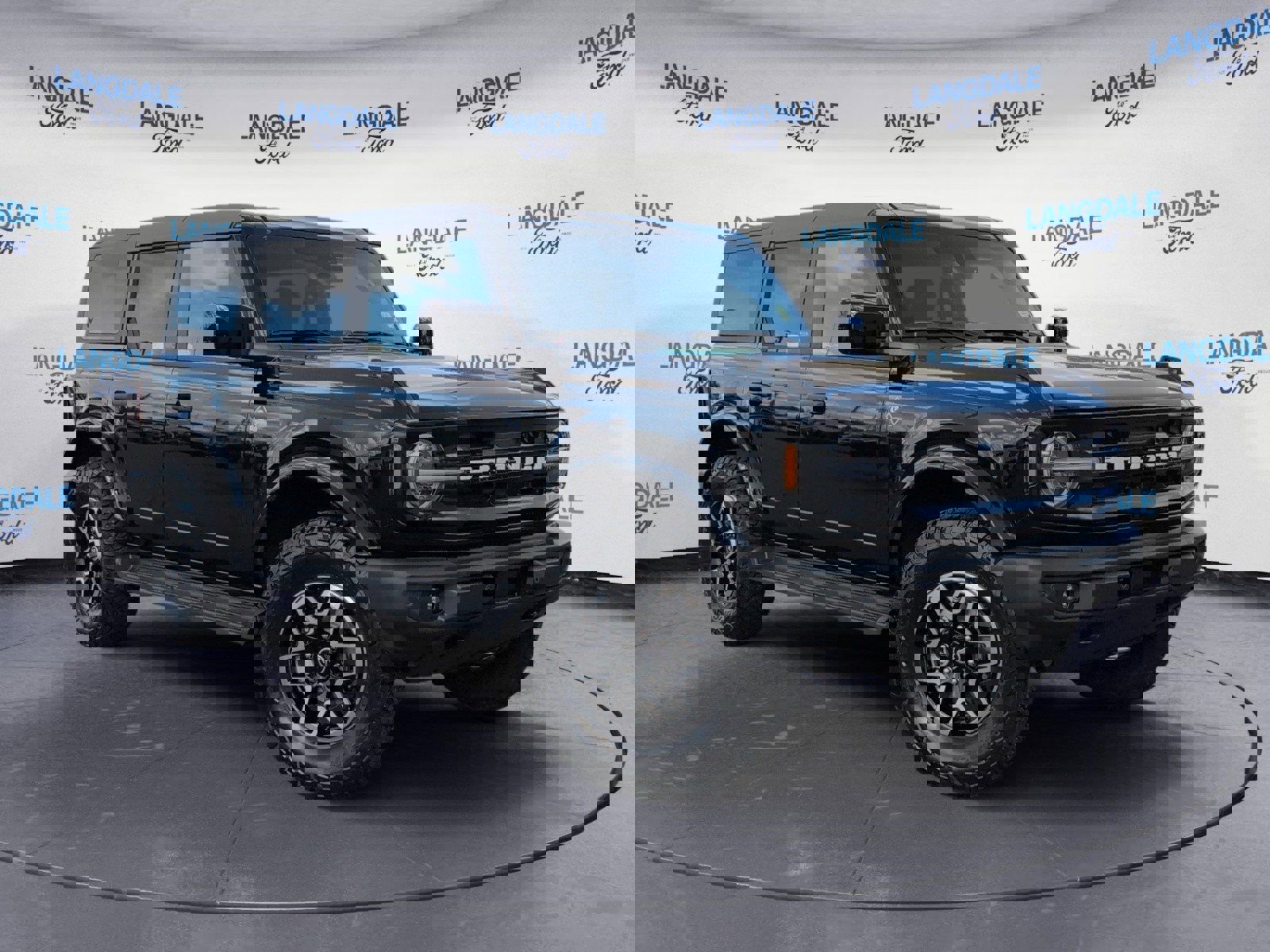 New 2026 Ford Bronco Outer Banks image 2