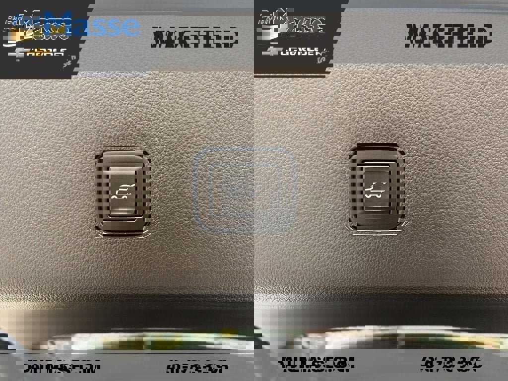 Certified 2023 Chevrolet Traverse LT w/ Rear Camera Mirror Package image 22