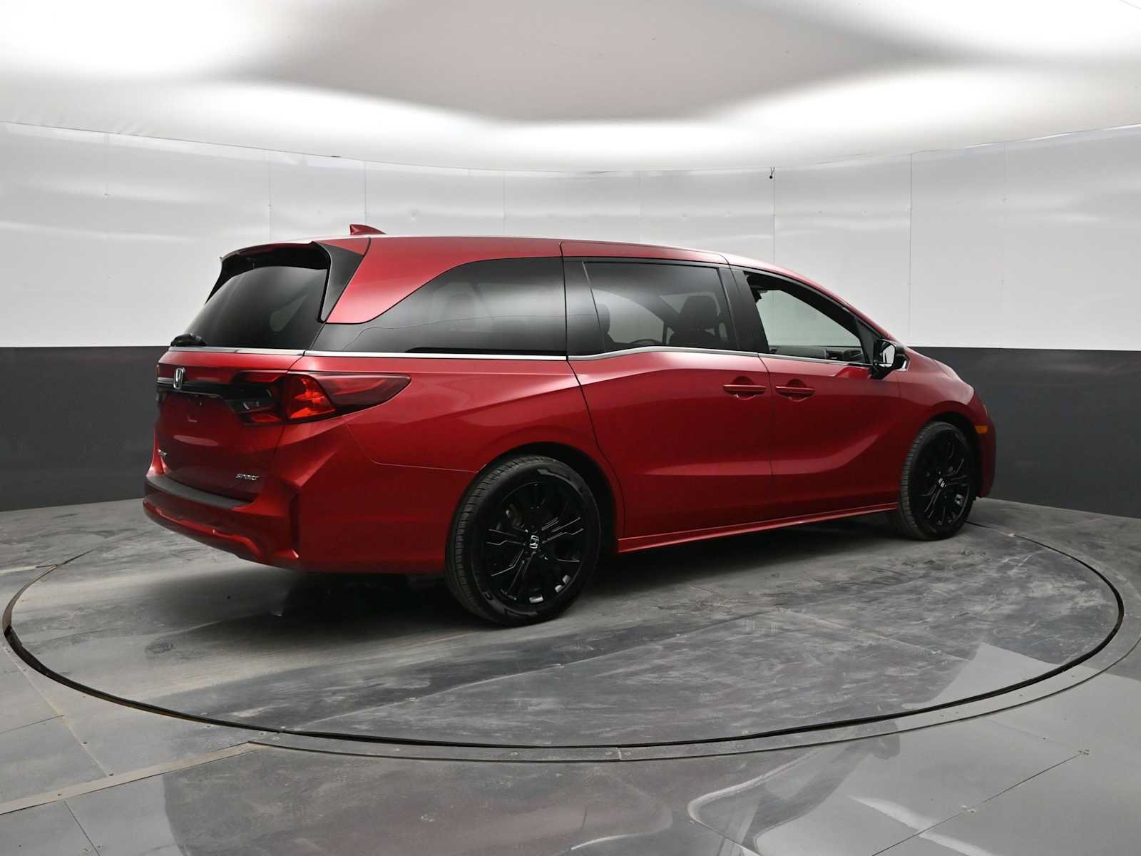 Used 2025 Honda Odyssey Sport-L image 8