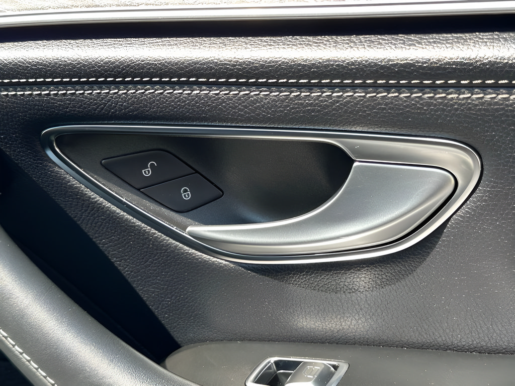 Used 2019 Mercedes-Benz AMG GT 63 image 40
