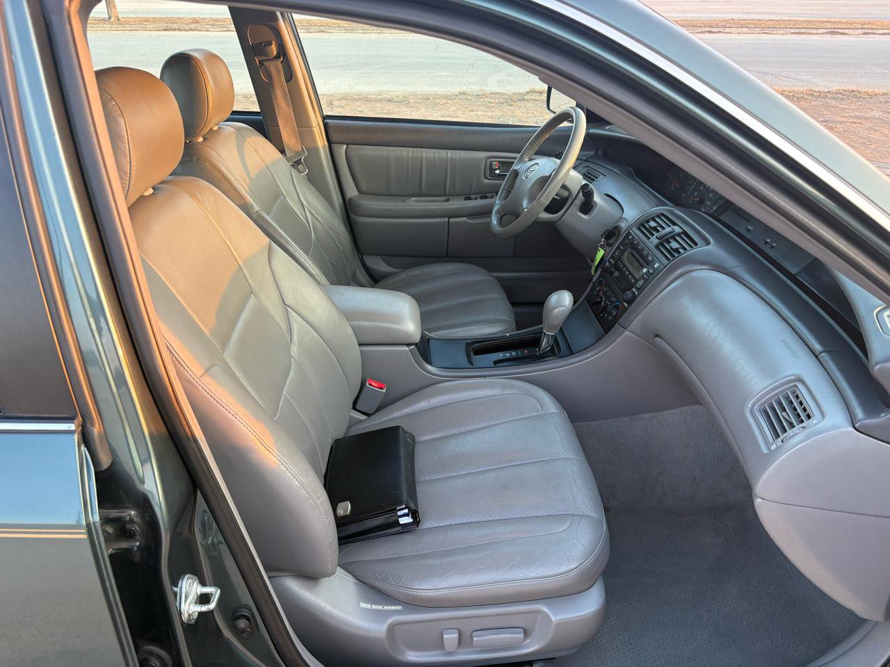 Used 2004 Toyota Avalon XLS image 31