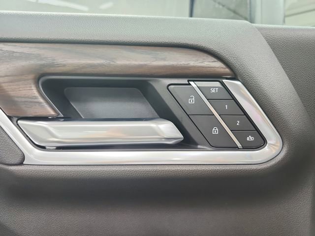 New 2026 GMC Sierra 3500 SLT w/ SLT Convenience Package AWD/4WD image 21