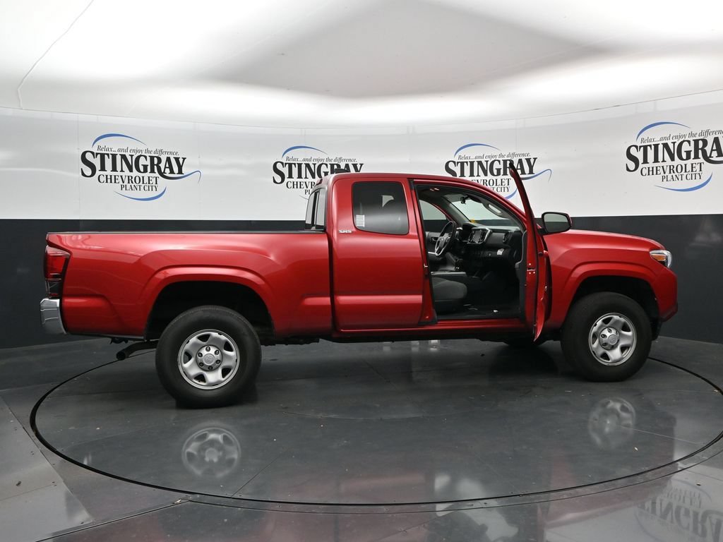 Used 2022 Toyota Tacoma SR5 RWD image 36