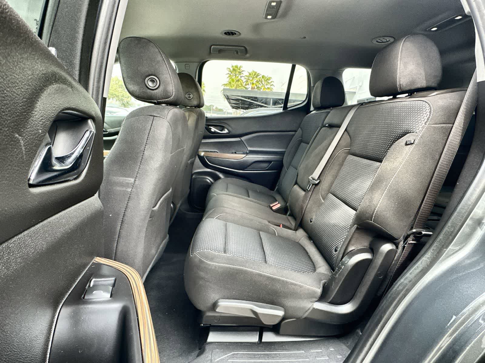 Used 2020 GMC Acadia SLE w/ Driver Convenience Package image 19