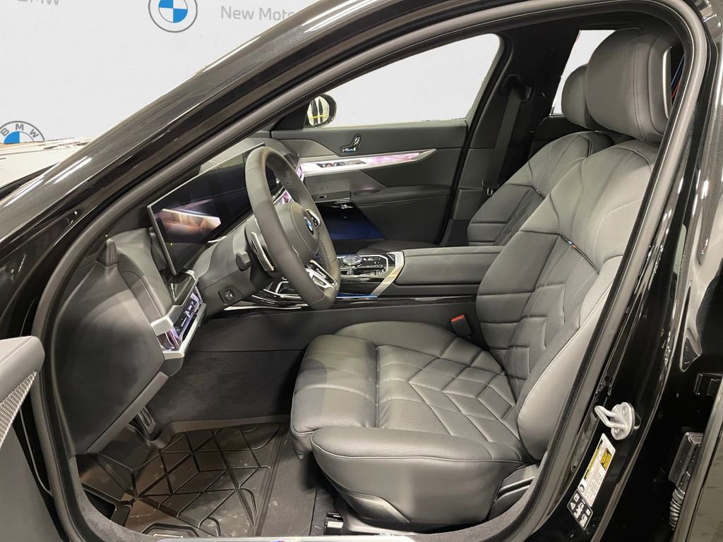 New 2026 BMW 760i xDrive image 9