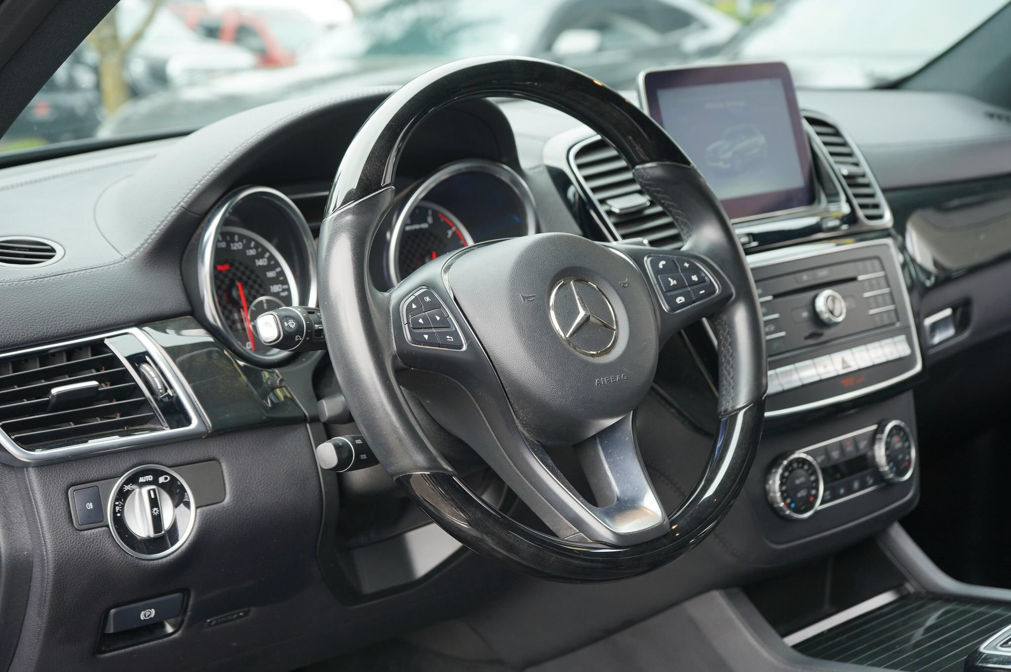 Used 2018 Mercedes-Benz GLE 43 AMG 4MATIC image 13