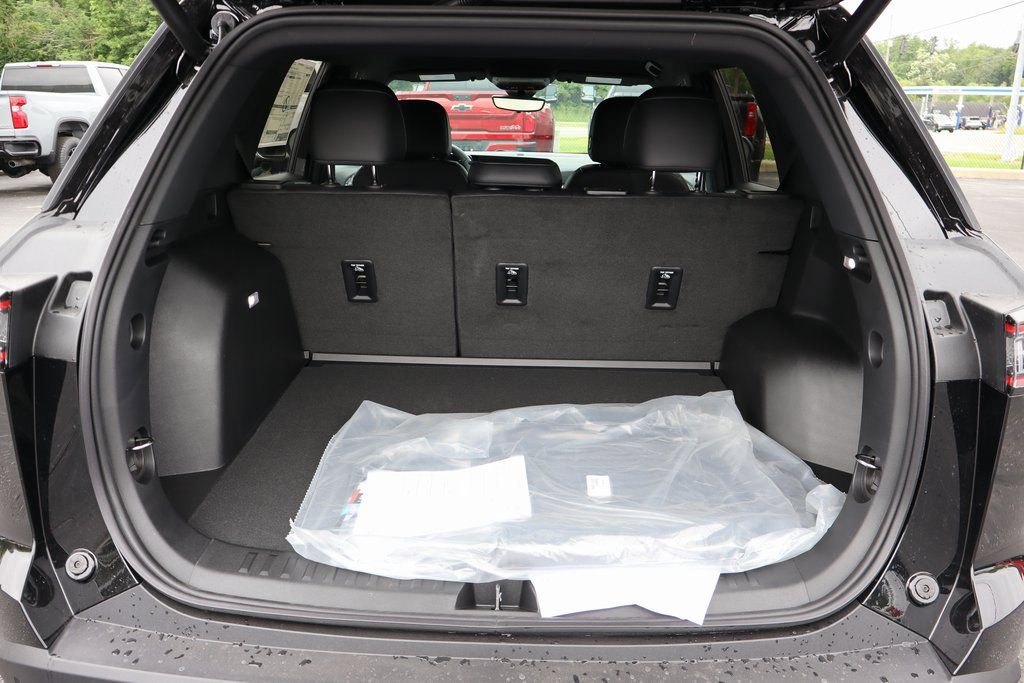 New 2026 Chevrolet Equinox LT w/ Convenience Package II image 24