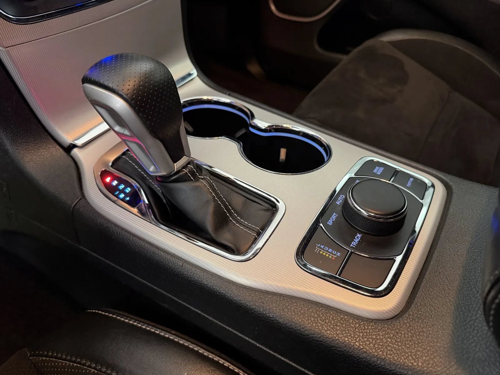 Used 2018 Jeep Grand Cherokee SRT AWD/4WD image 44