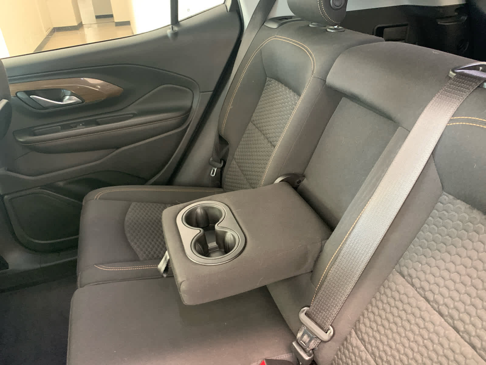 Used 2018 GMC Terrain SLE w/ Driver Convenience Package image 15