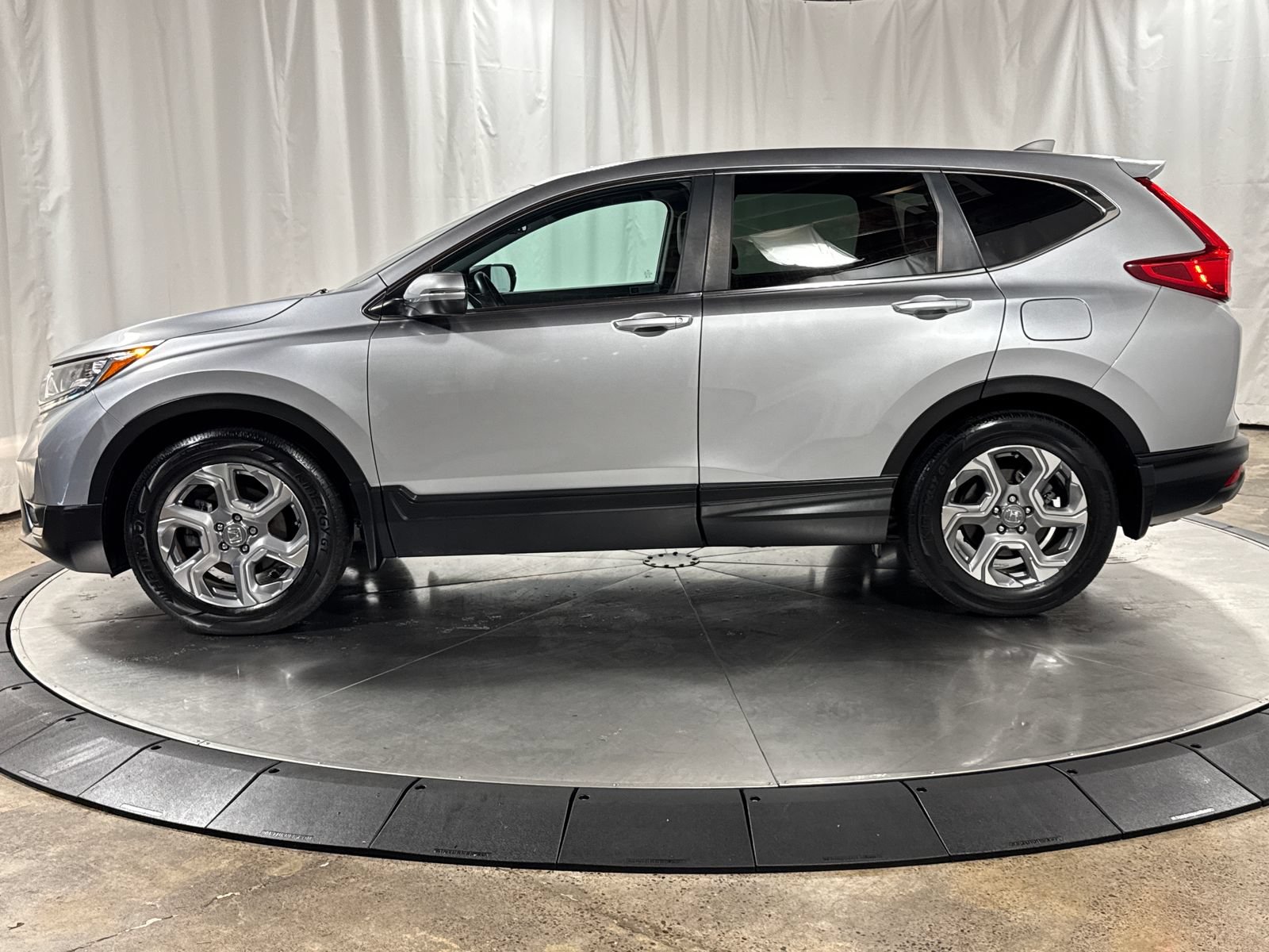 Used 2017 Honda CR-V EX-L image 8