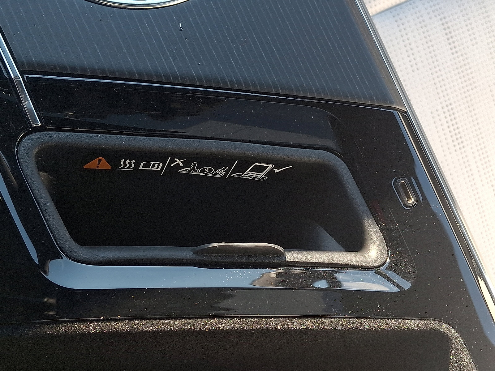 Used 2024 Cadillac Lyriq Luxury image 25