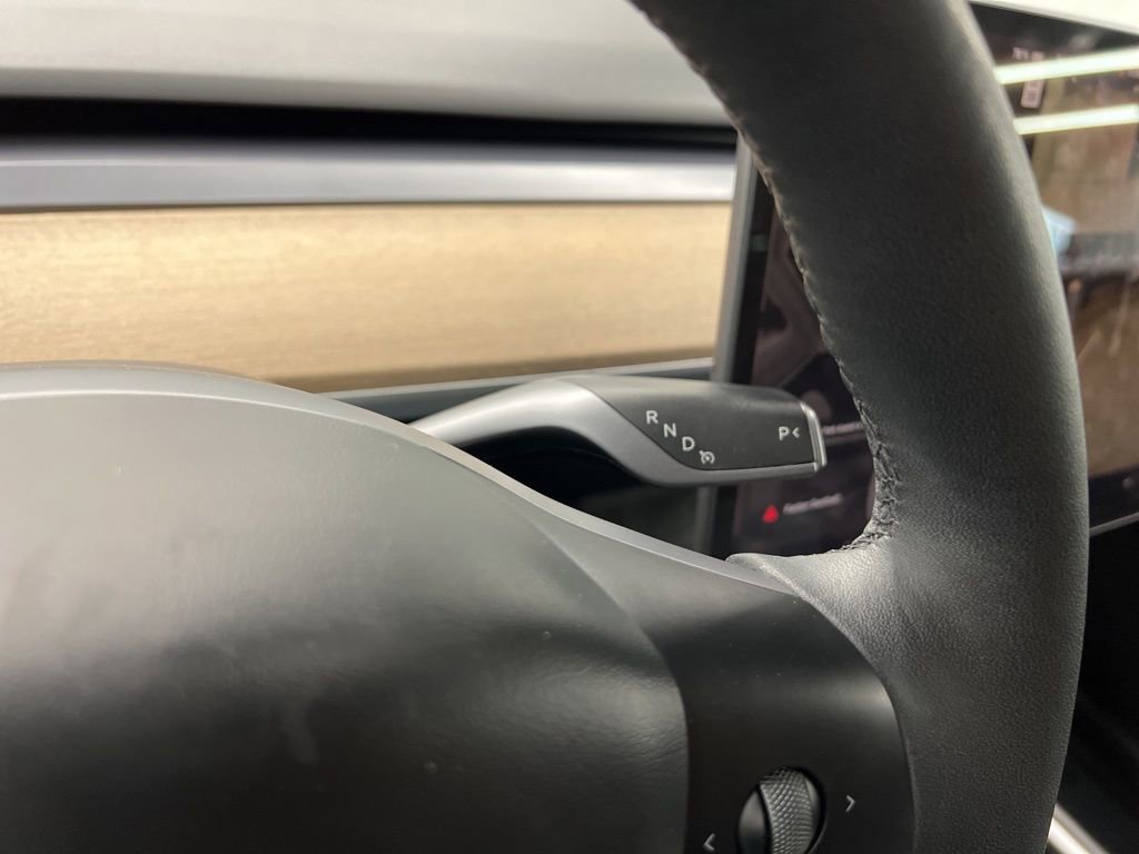 Used 2023 Tesla Model Y Long Range image 22