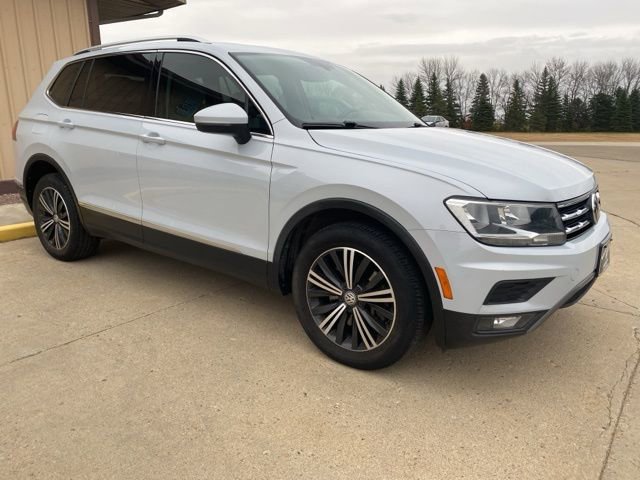 Used 2018 Volkswagen Tiguan SEL image 1