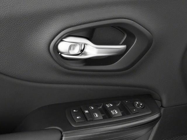 Used 2017 Jeep Cherokee Limited w/ Technology Group image 20