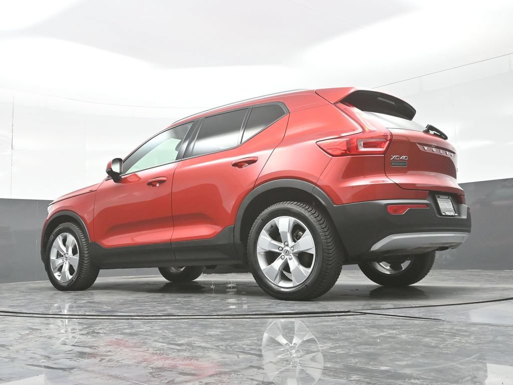 Used 2020 Volvo XC40 T5 Momentum w/ Protection Package Premier AWD/4WD image 29