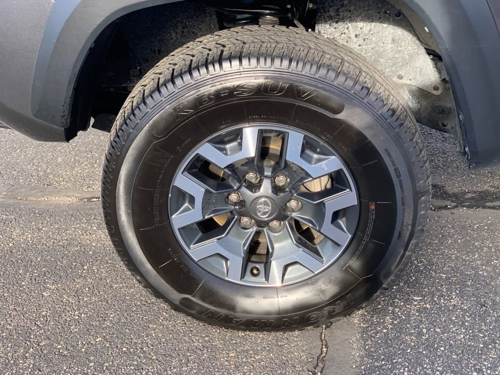 Used 2023 Toyota Tacoma TRD Off-Road image 31