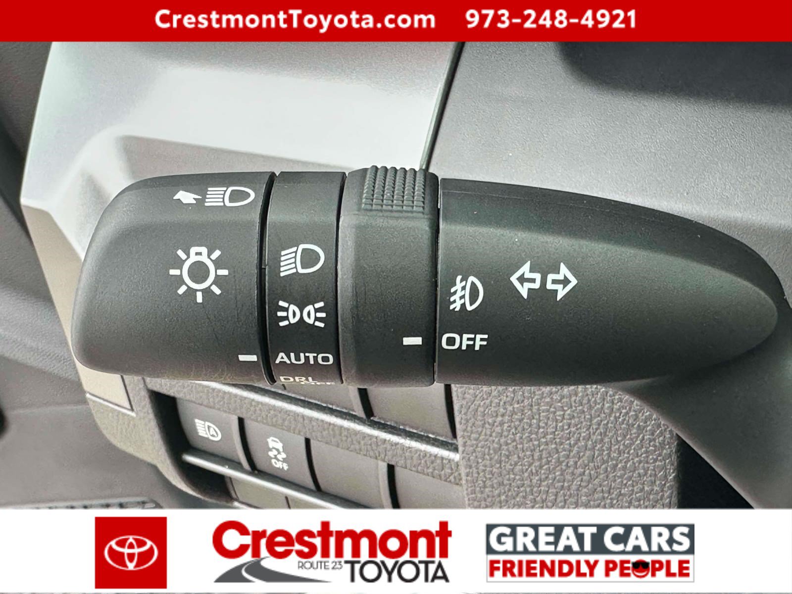 Certified 2025 Toyota Tacoma SR5 AWD/4WD image 20