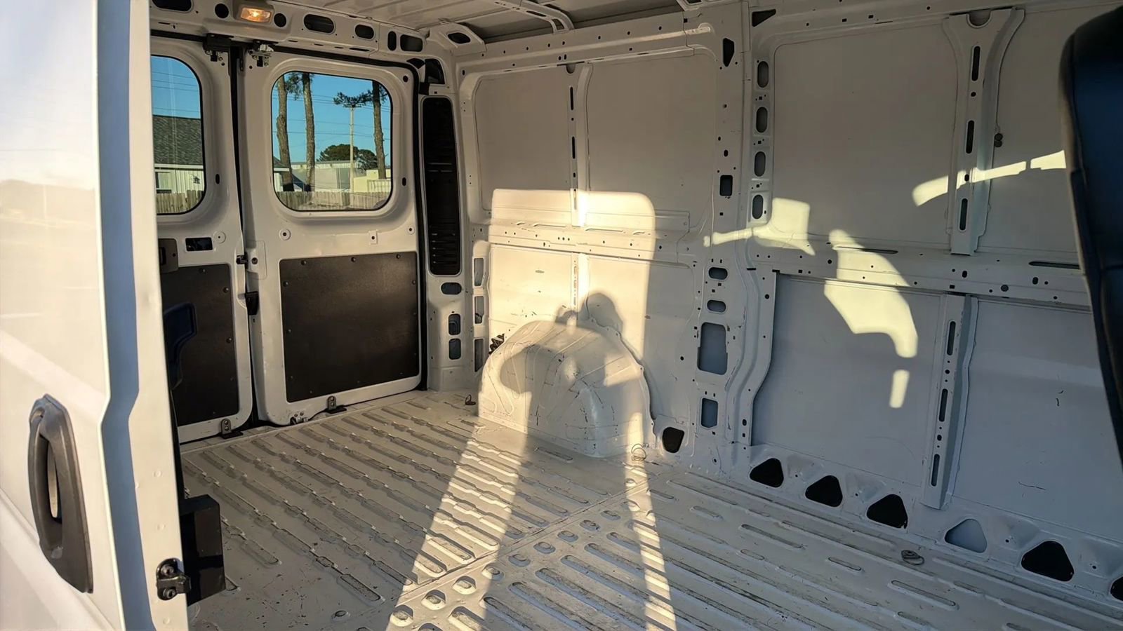 Used 2016 RAM ProMaster 1500 image 11