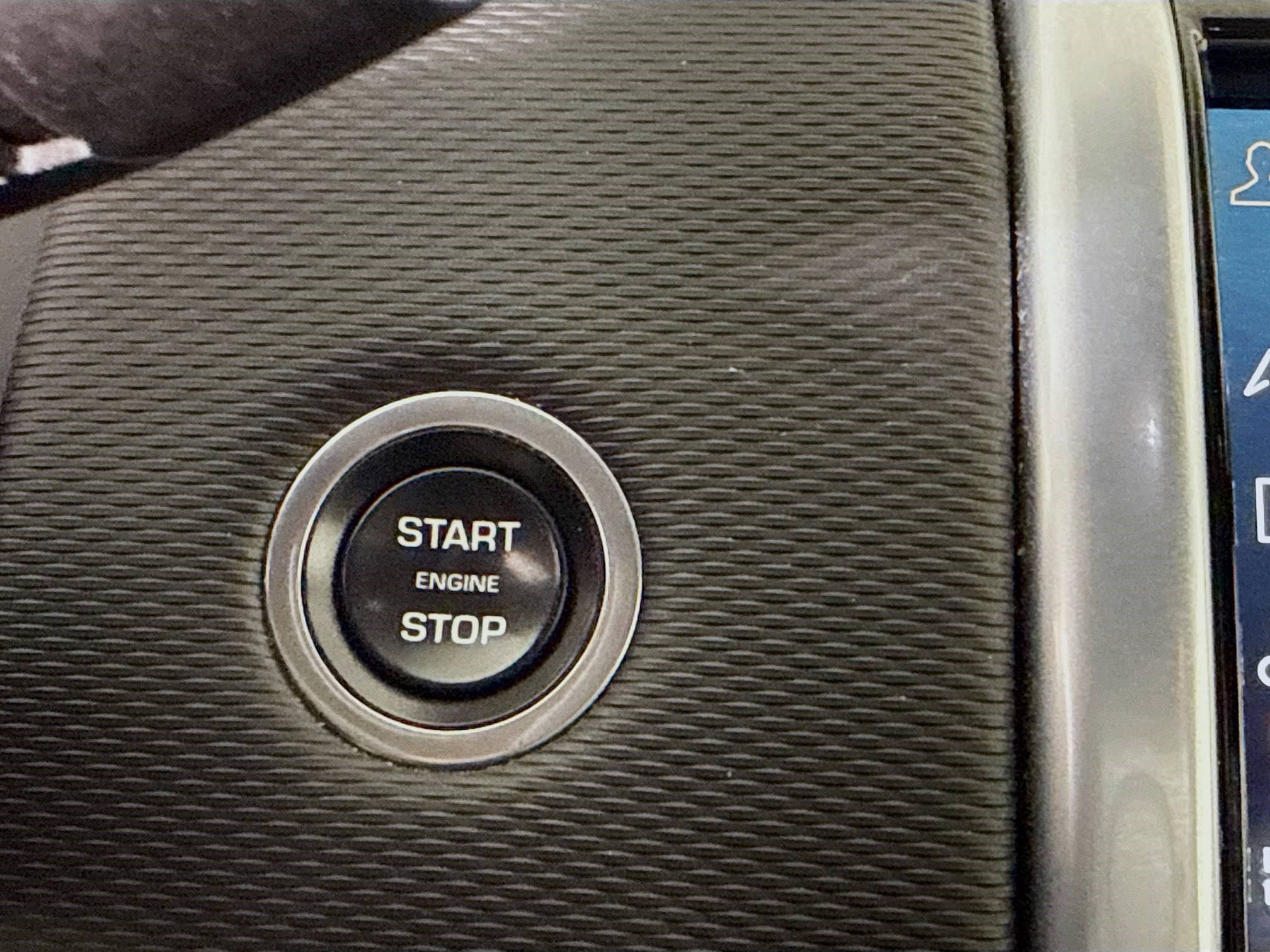 Used 2023 Land Rover Discovery Sport S R-Dynamic image 19