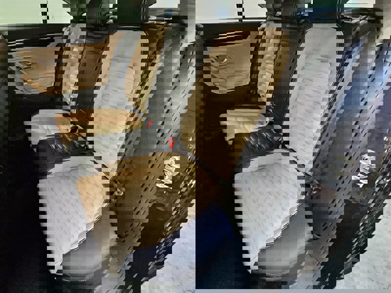 Used 2017 Volkswagen CC R-Line Executive image 39