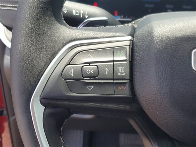 Used 2024 Jeep Grand Cherokee L Laredo image 25